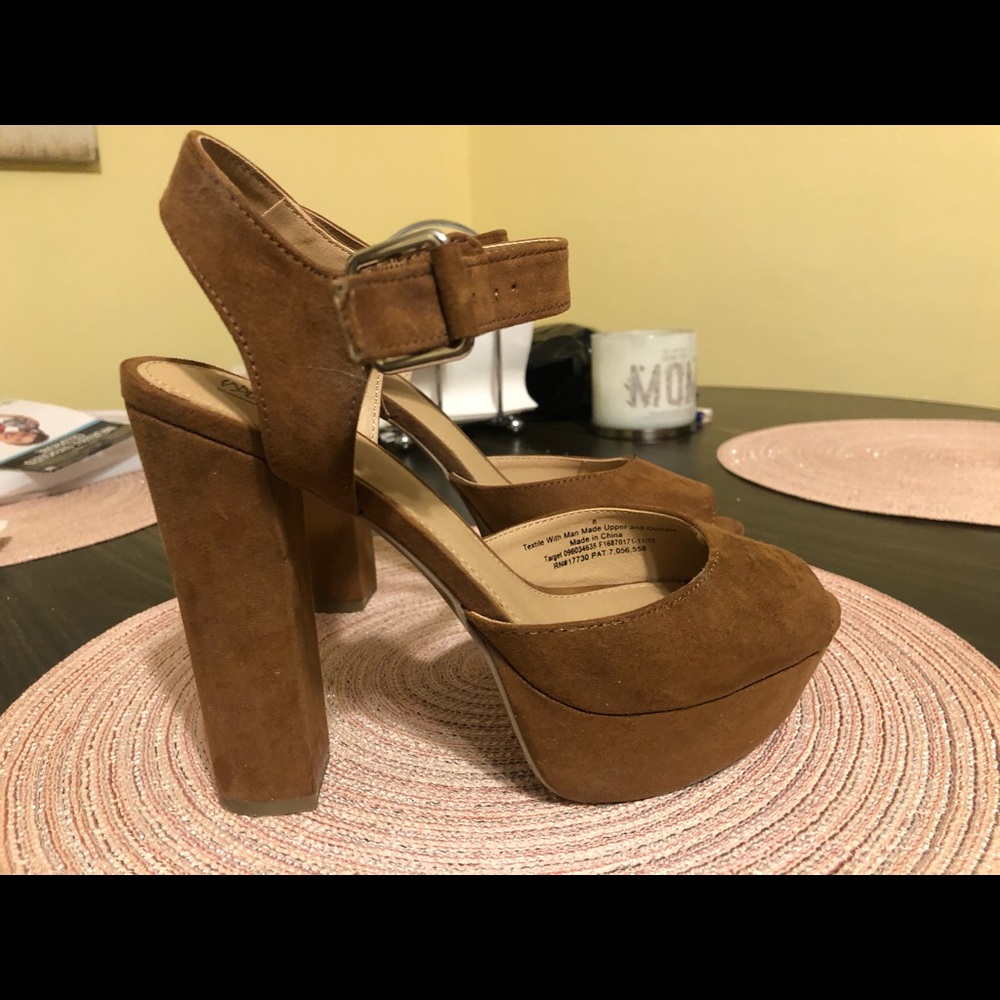 Platform shoes